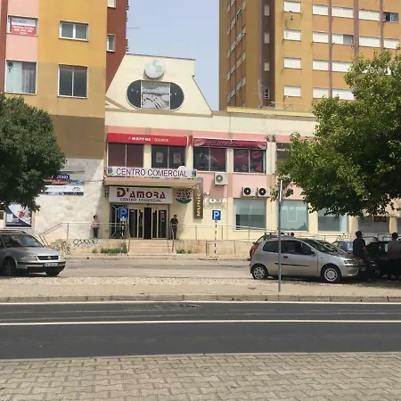 Apartamento-amora,seixal Апартаменты *